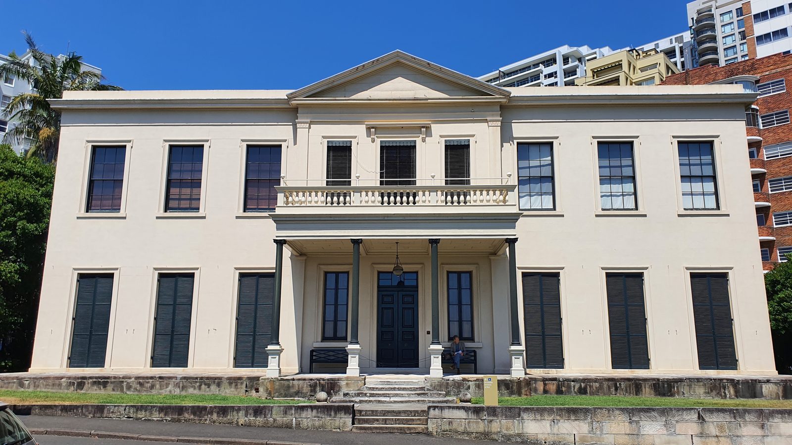 Elizabeth Bay House at the harbour end of Macleay Street