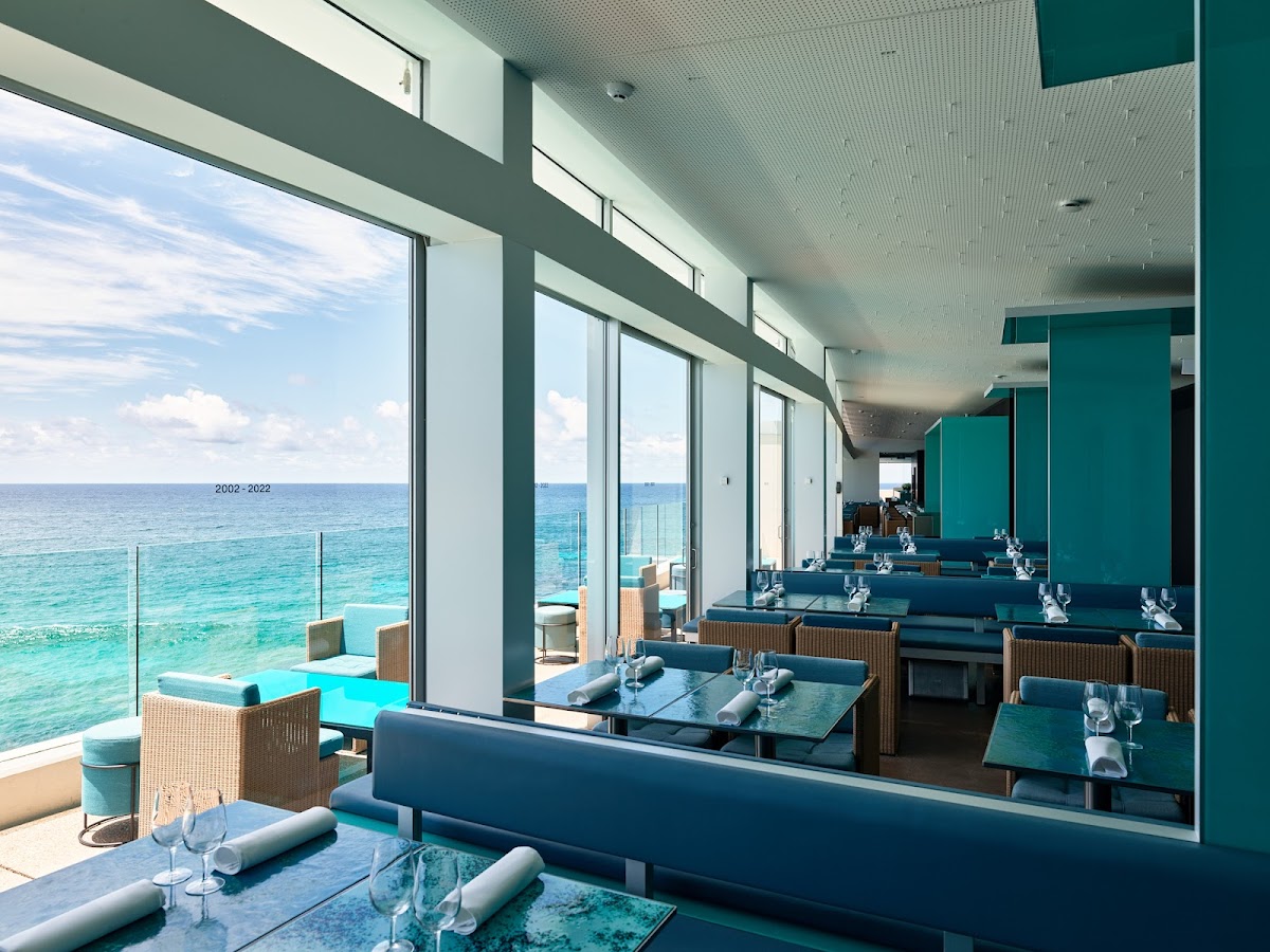 Icebergs Dining Room & Bar — photo 3